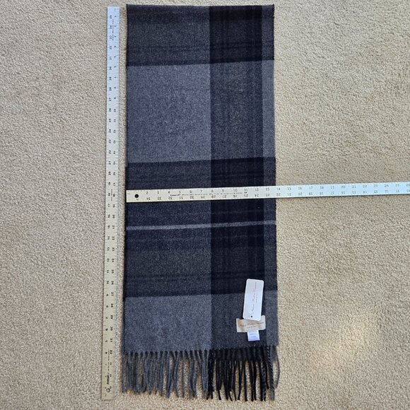 NWT Italian Woolen Treasures Wool Plaid Fringe Scarf - Picture 7 of 7